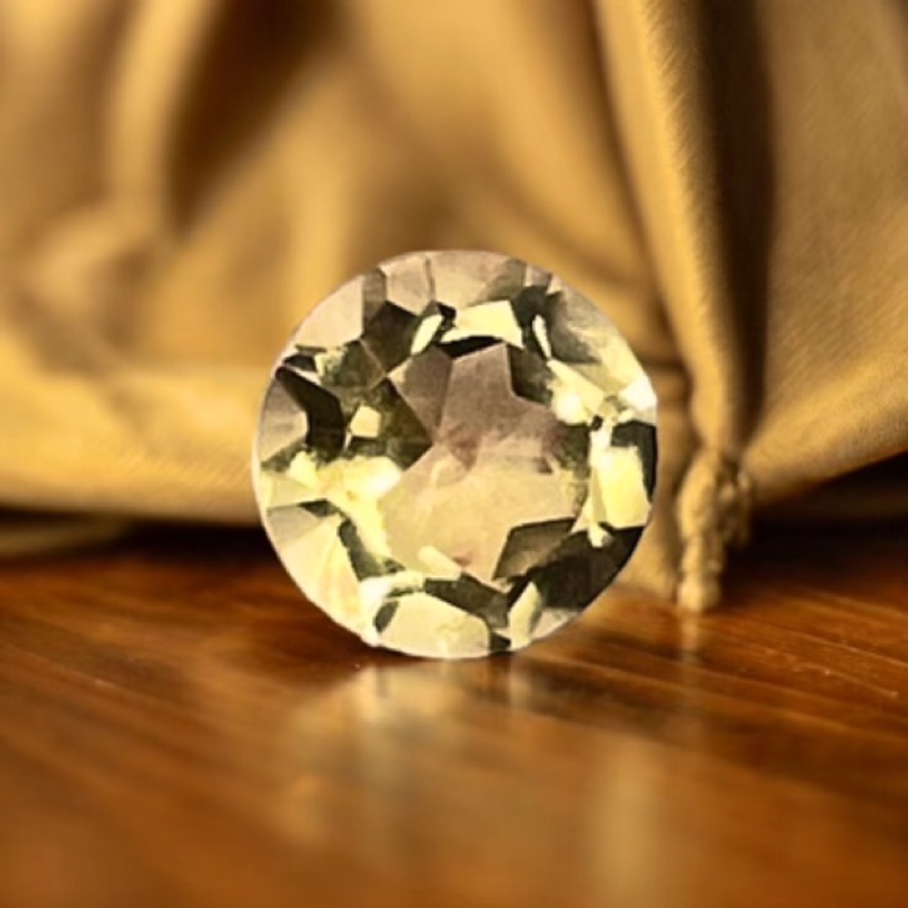 0.87 carat yellow natural Citrone